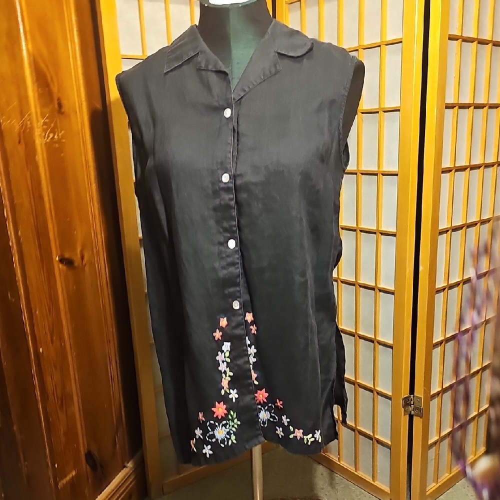Robert Louis Black Sleeveless Shirt with Floral Accents